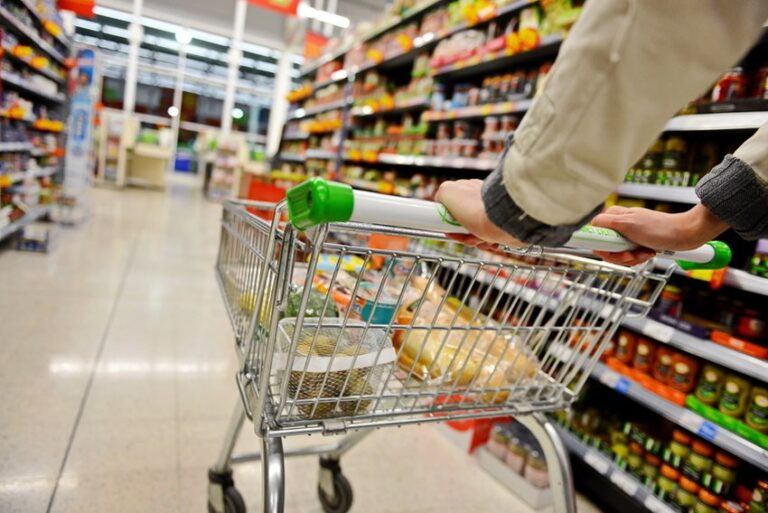 U BiH promet trgovine na malo u januaru porastao 3,3 posto