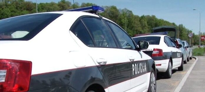 Policijski službenici na terenu