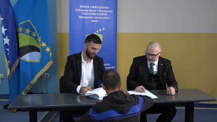 Ministarstvo obrazovanja TK objavilo je Rang listu kandidata za dodjelu stipendija učenicima srednjih škola iz reda romske i ostalih nacionalnih manjina za školsku 2024/2025. godinu.