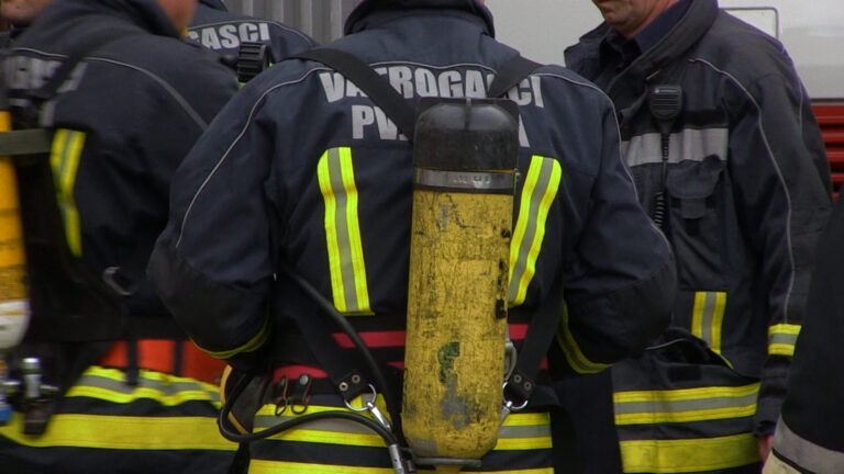 Vatrogasci gasili požare u Tuzli, Srebreniku i Kalesiji
