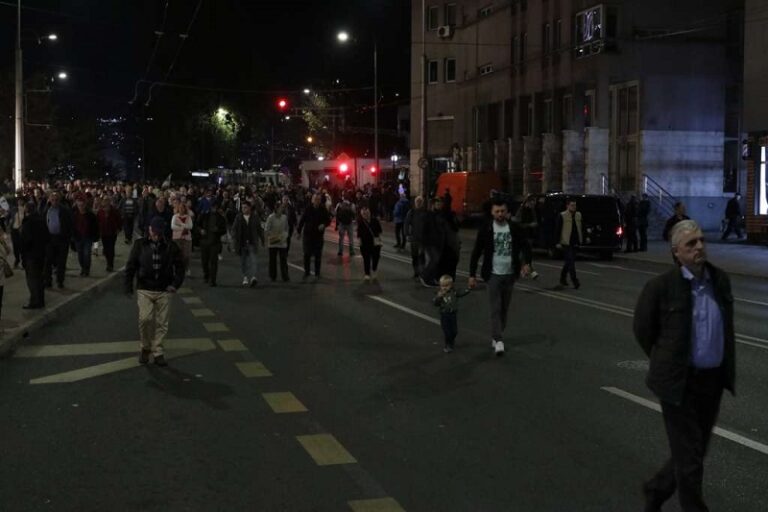 Završeni protesti ispred OHR-a: Poručeno da silom nametnute odluke cementiraju etničke podjele
