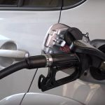 Novi zakon donosi i veći nivo standarda za kvalitet goriva, uvodi se novi model dodavanja aditiva, a ukapljeni naftni gas sada će biti predmet posebnog nadzora. U fokusu je i širenje obima monitoringa koji se odnosi na kvalitet naftnih derivata u prometu.