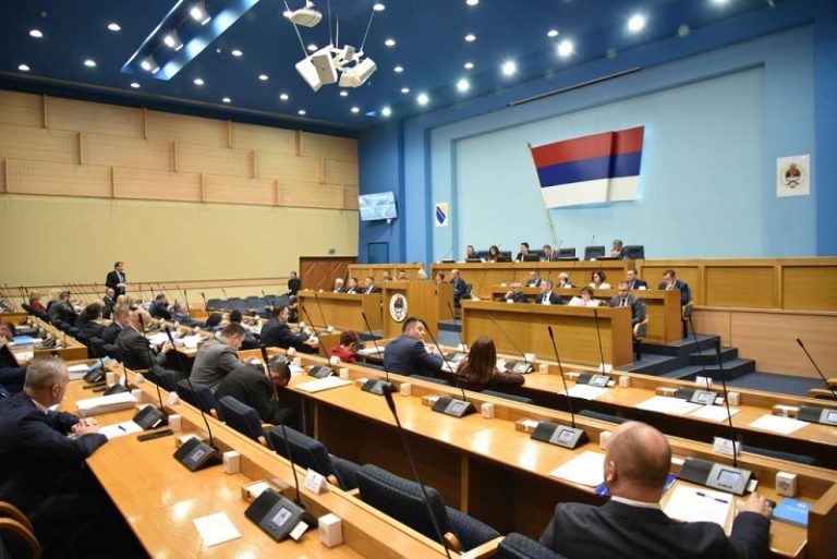 Zakon o kriminalizaciji klevete u najavljenom dnevnom redu današnje sjednice Narodne skupštine RS