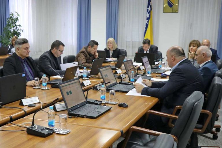 Vlada FBiH razmatrala Nacrt Budžeta Federacije BiH za 2023.