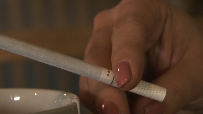 Pušenje u zatvorenom zabranjeno - Kazne na vidiku. CIgareta