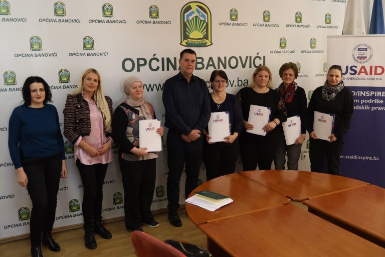 Općina Banovići: Potpisani ugovori o dodijeli grant sredstava za pokretanje i razvoj biznisa marginaliziranih grupa žena