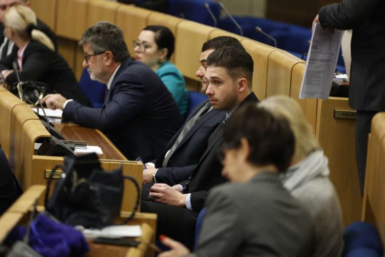 Izborom radnih tijela okončana konstituirajuća sjednica Predstavničkog doma FBiH