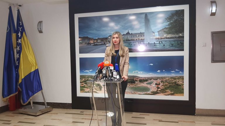 U Tuzli do 11 sati na glasanje izašlo 5,28 posto birača