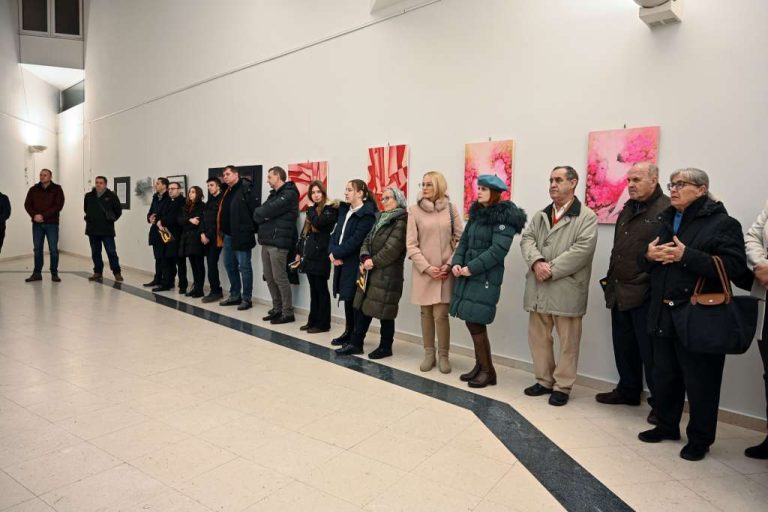 U Tuzli otvorena izložba slika i radova nastalih na Posavskom likovnom umjetničkom simpoziju