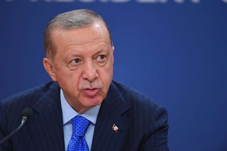 Erdogan najavio da će u martu početi izgradnja zgrada u zemljotresima pogođenim regijama Turske