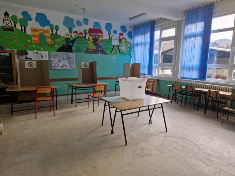 U Srebreniku obrađena sva biračka mjesta, pobijedio Adnan Bjelić