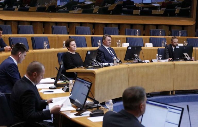Nisu prihvaćene dopune Zakona o plaćama i naknadama u institucijama BiH