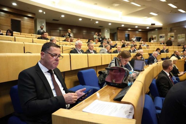 Dom naroda prihvatio Nacrt zakona o podršci osobama s invaliditetom