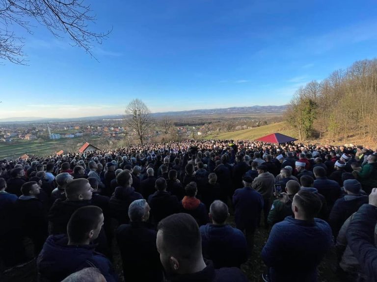 Klanjanja dženaza gradonačelniku Živinica Samiru Kamenjakoviću