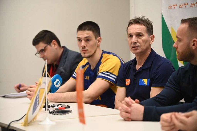 Smajlović: Očekujem da igrači svakog dana budu bolji