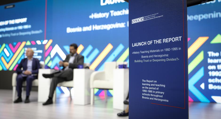 Misija OSCE-a u BiH predstavila izvještaj o učenju i podučavanju o periodu od 1992. do 1995. godine u osnovnim školama u BiH