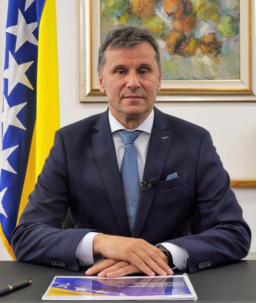 Premijer Novalić najavio novo povećanje penzija