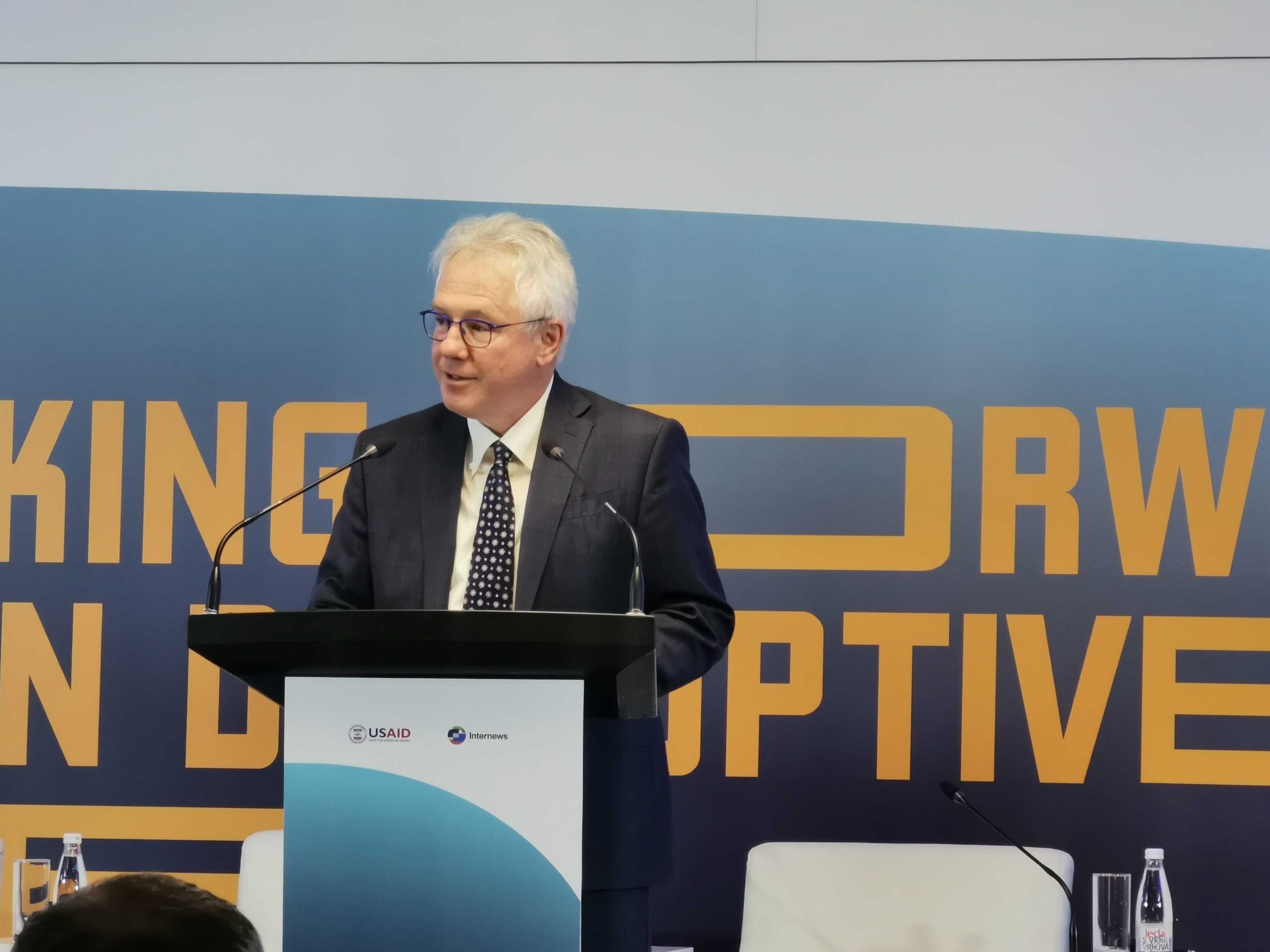 Murphy: Američka vlada nastavit će podržavati nezavisne medije u BiH