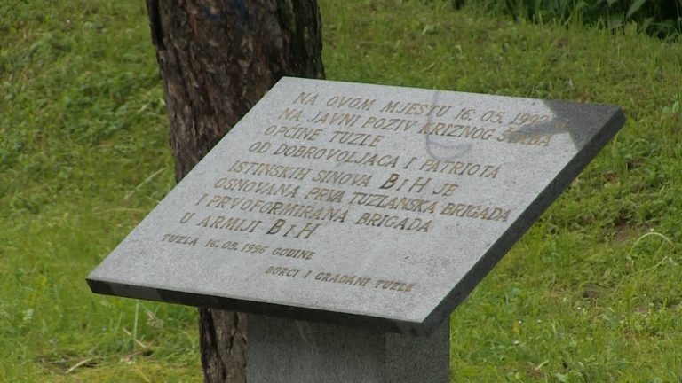 31 godina od formiranja Prve tuzlanske brigade – nije izgubila nijedan borbeni položaj