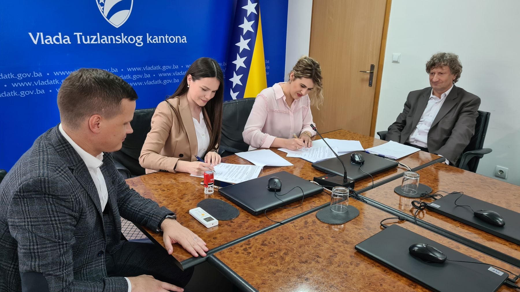 Potpis ugovora rekonstrukcija zgrade Vlade TK Glavni projekat 02 09 06 2...