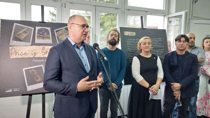 Izložba ‘Priče iz Srebrenice’ otvorena u Tuzli