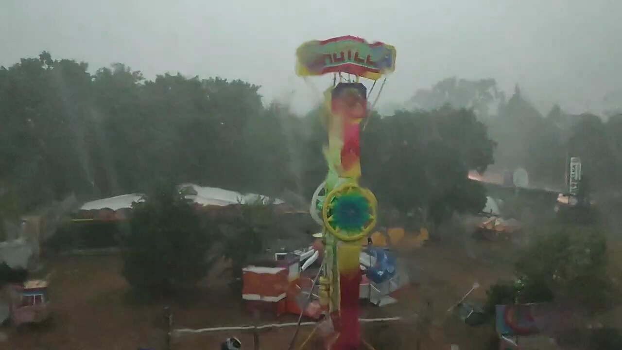 Jako nevrijeme pogodilo Tuzlu, građani prijavljuju štete