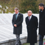 Delegacija Ujedinjenog Kraljevstva u Memorijalnom centru Srebrenica