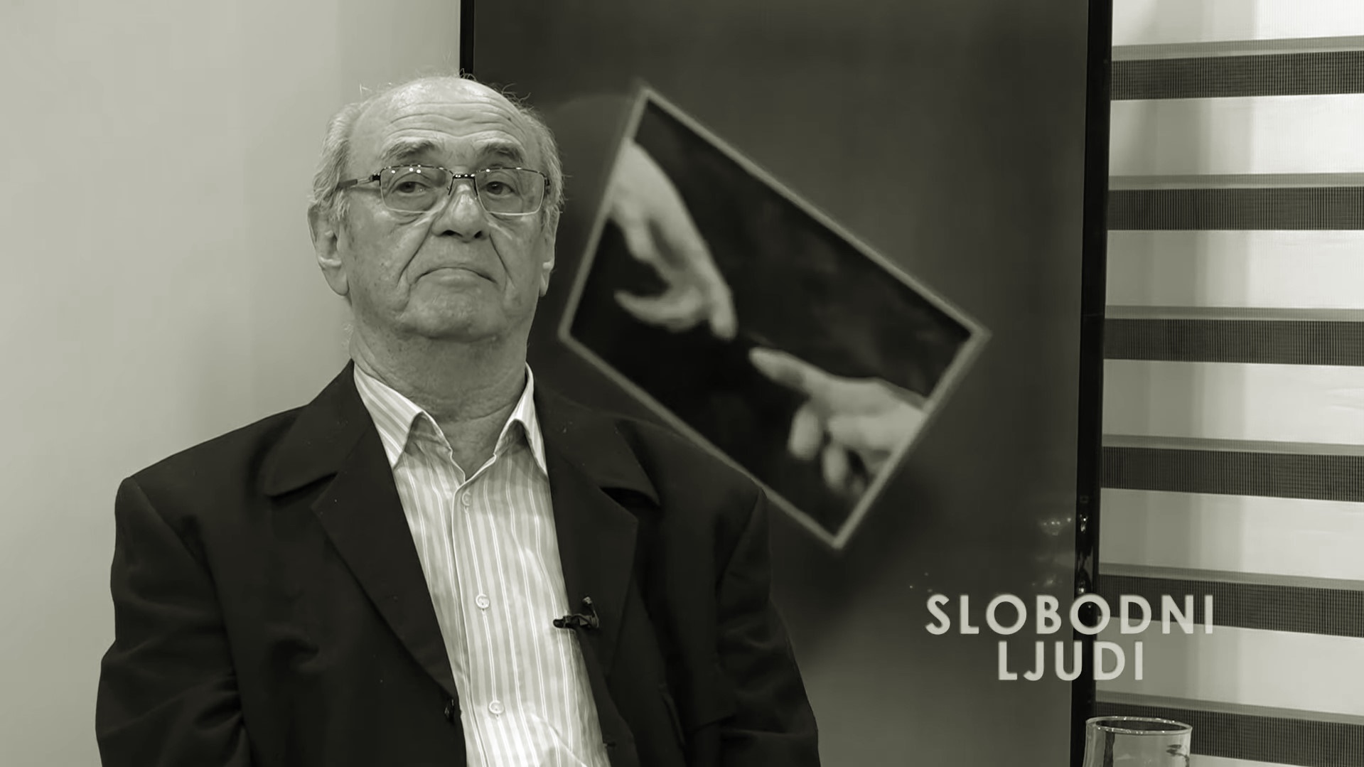 Nijaz Alispahic Nijaz Alispahić bh. književnik i dramaturg