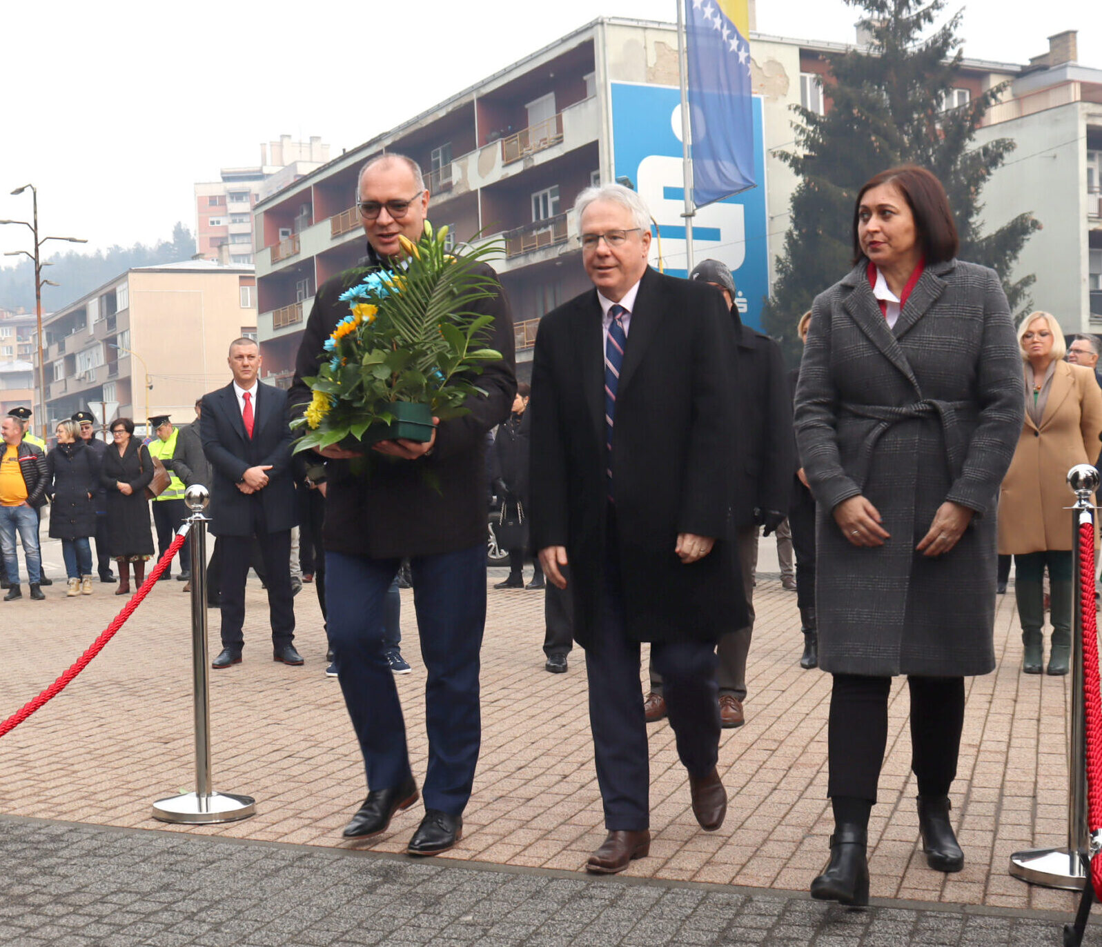 Zijad Lugavic i Murphy Ambasador Sjedinjenih Američkih Država u Bosni i Hercegovini, Nj.E. Michael J. Murphy, danas je boravio u protokolarnoj posjeti Gradu Tuzli