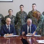 Ministar odbrane Bosne i Hercegovine Zukan Helez i predsjednik Olimpijskog komiteta Bosne i Hercegovine Izet Rađo danas su potpisali Sporazum o sportskoj saradnji i promociji sporta unutar Oružanih snaga BiH.