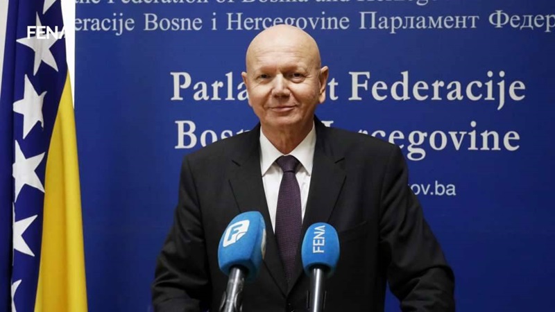 mladen boskovic fena Mladen Bošković