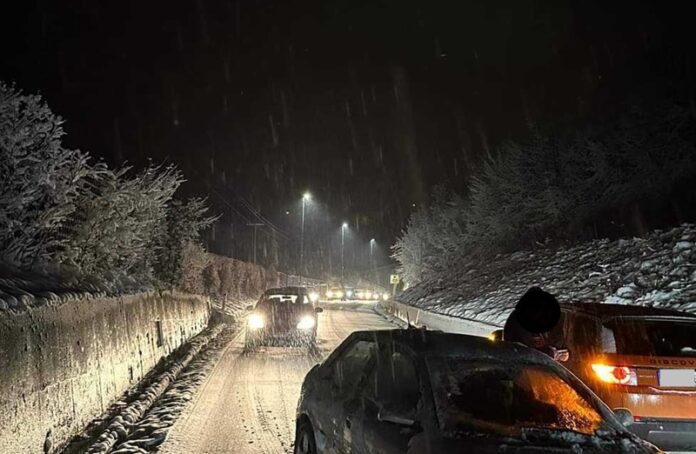 Saobraćajna nesreća kod tunela Čaklovići na putu Tuzla - Kalesija