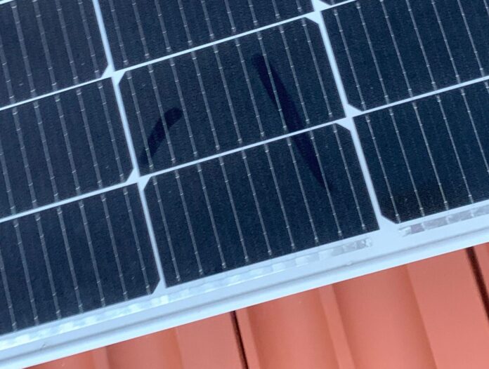 Solarni panel na crijepu