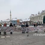Majke Srebrenice na Trgu slobode u Tuzli