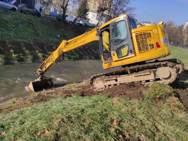 Povoljni uslovi: U toku čišćenje korita rijeke Jale
