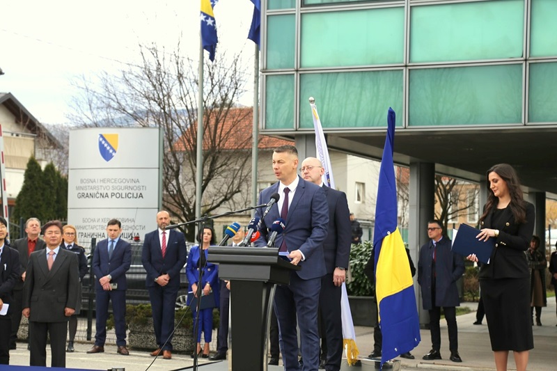 ministarstvo sigurnosti bih primopredaja opreme Primopredaja opreme i polaganje zakletve za mlađe inspektore