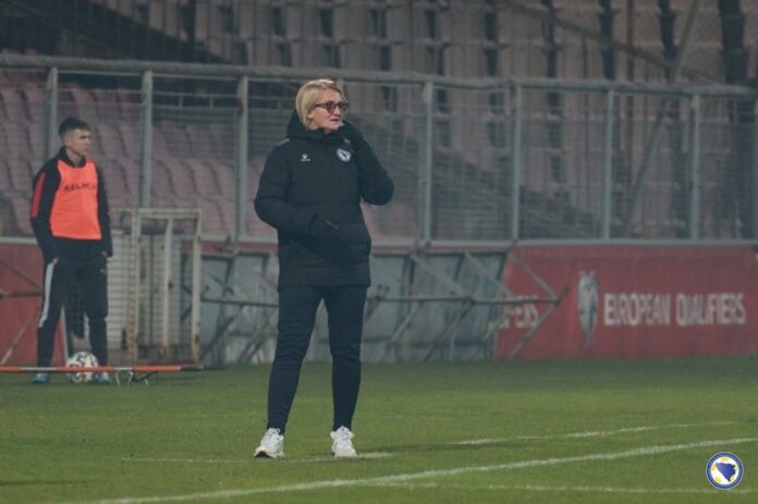 Samira Hurem više nije selektorica ženske fudbalske reprezentacije BiH, odlučio je Fudbalski savez u petak