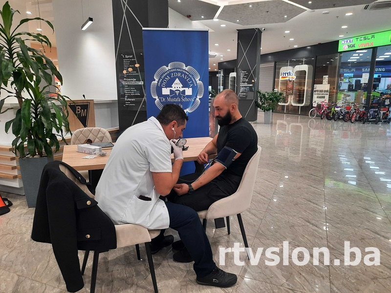 mjerenje krvnog pritiska tuzla 2024 foto 1
