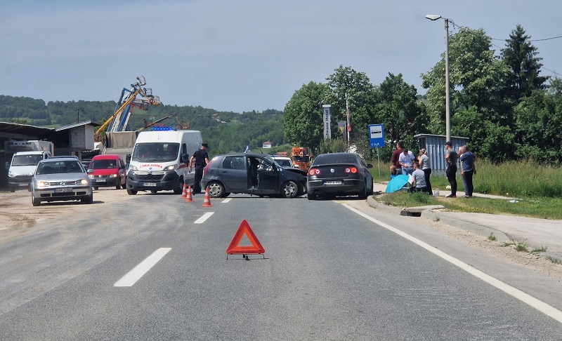 nesreca tinja put tuzla srebrenik