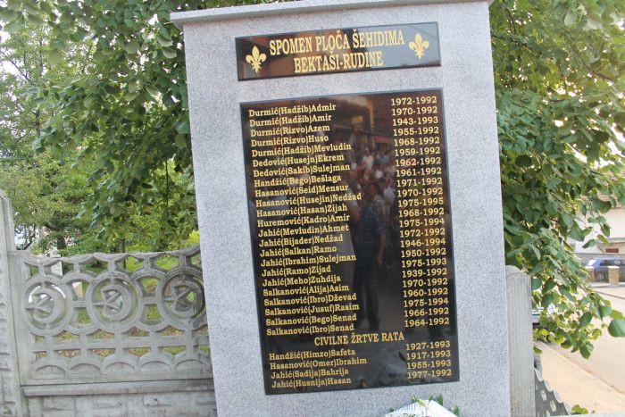 Spomen obiljezje sehidima teocak