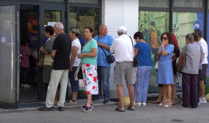Penzioneri/ Posmrtnina za penzionere/ Isplata penzija