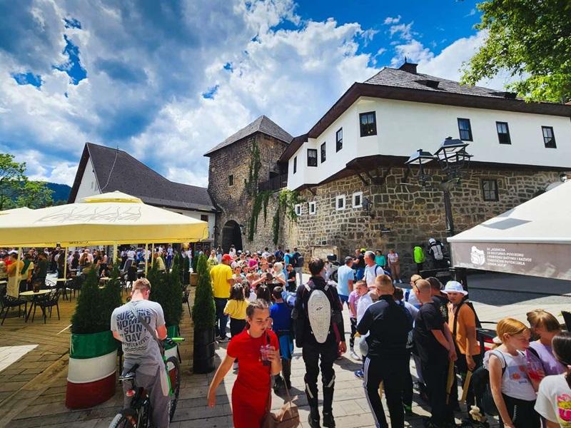 Turisti/ Više turista nego prošle godine