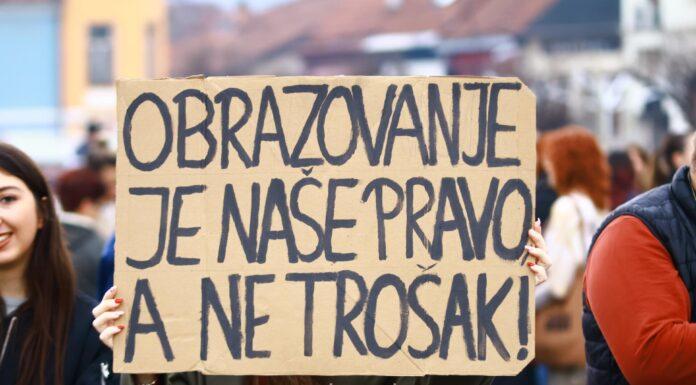 Studenti, učenici i penzioneri TK poručili: Želimo subvencije za javni gradski prevoz! Protesti studenata u Tuzli