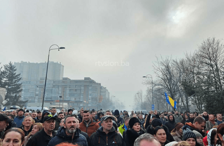 Minimalna plata i protesti: Poslodavci traže smanjenje doprinosa