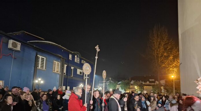 Pravoslavni vjernici slave Božić, najradosniji praznik