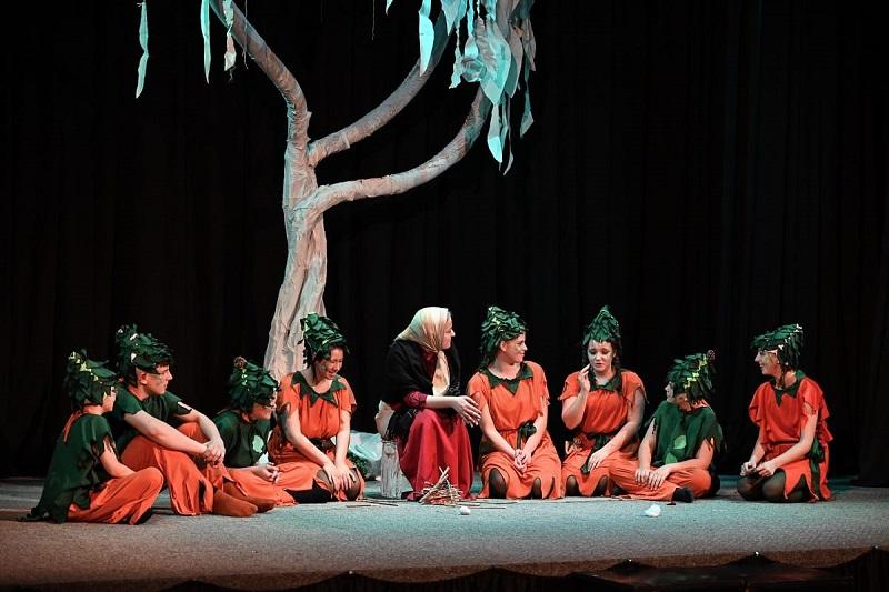 suma striborova predstava Danas na sceni BKC-a gledamo predstavu Šuma Striborova