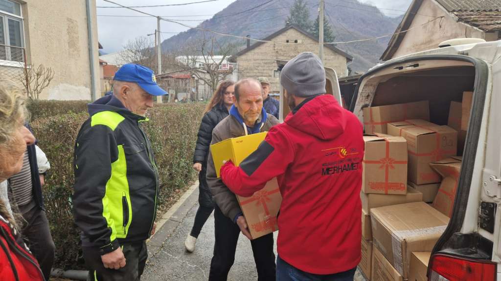 Merhamet - pomoc Akcija podjele paketa