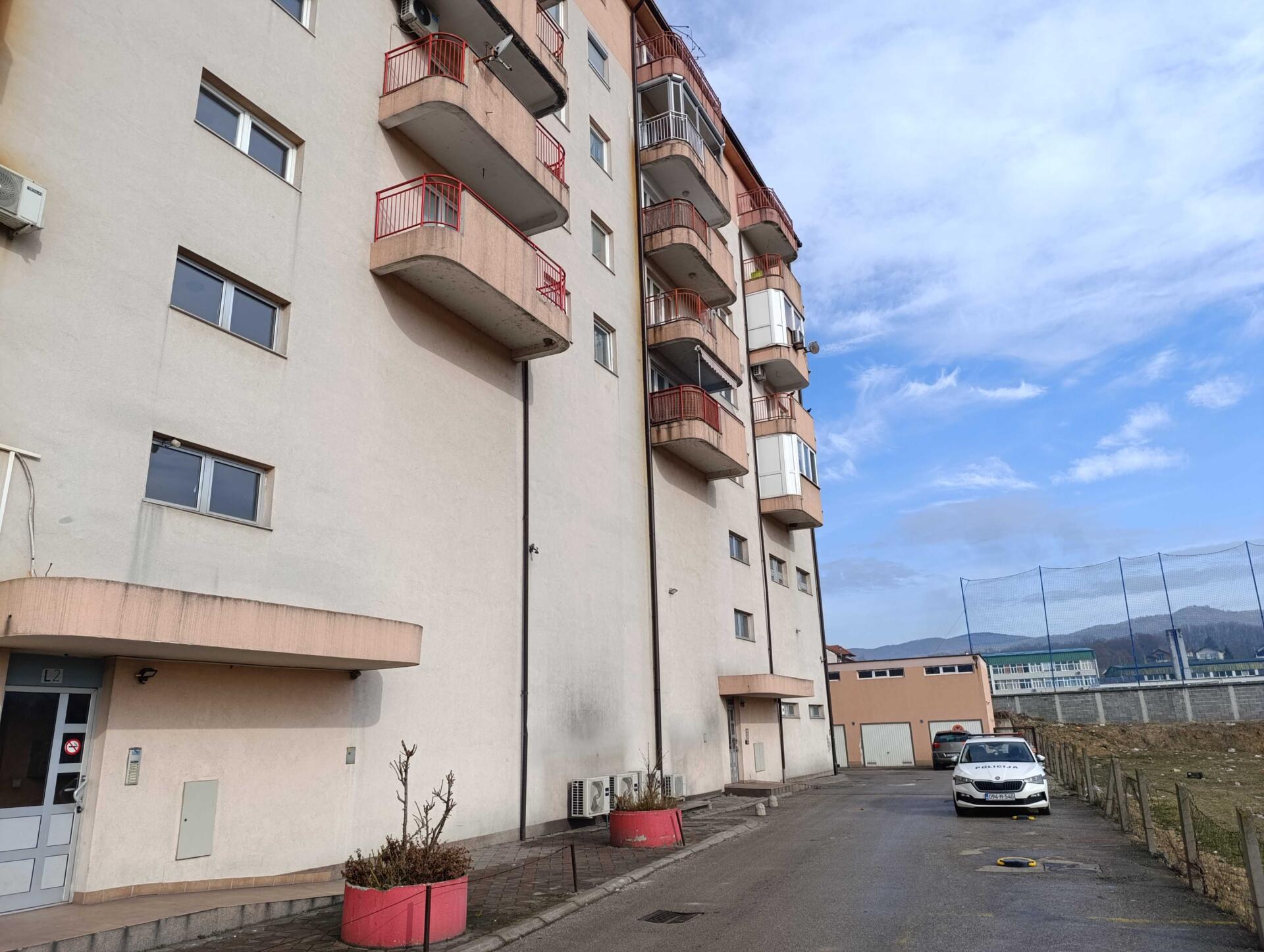 dvostruko ubistvo Kalesija Nakon dvostrukog ubistva, održan hitan sastanak lokalnih vlasti