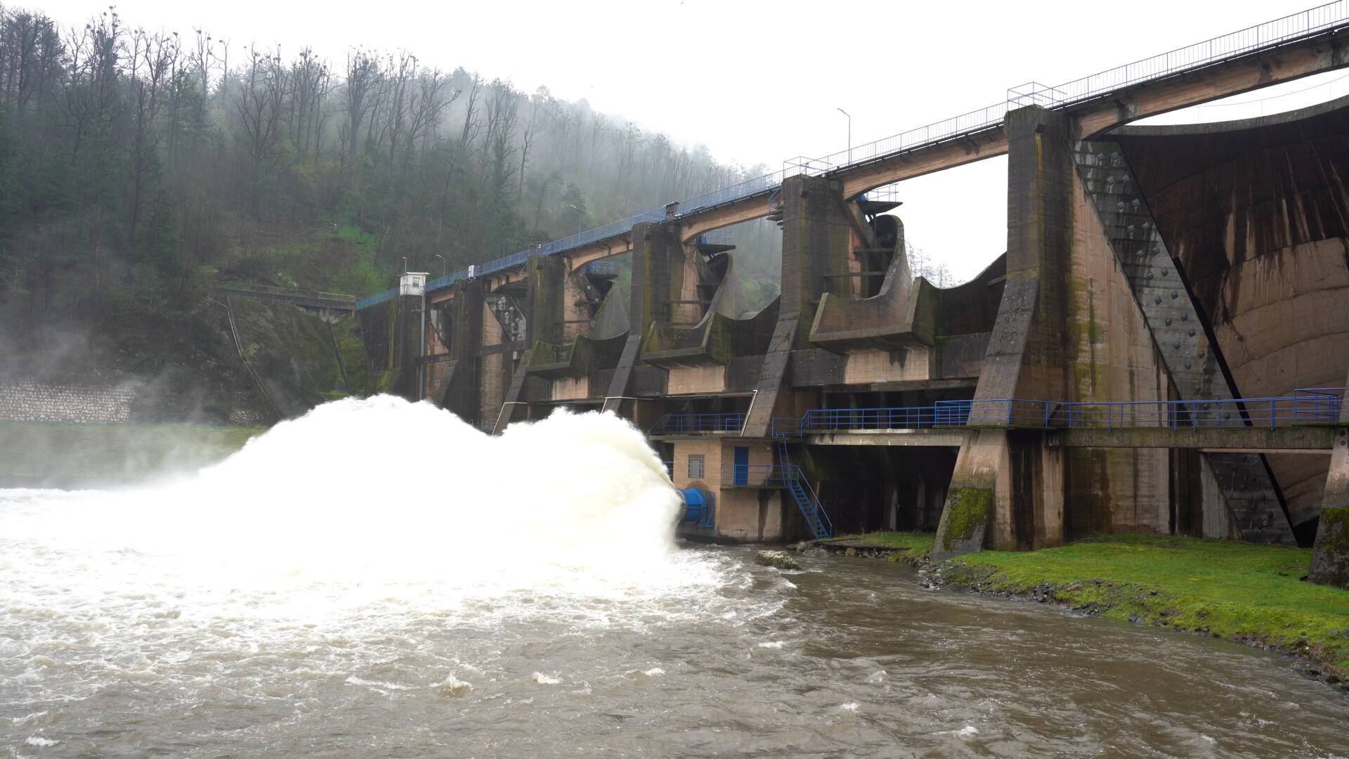 Modrac, brana Modrac, brana