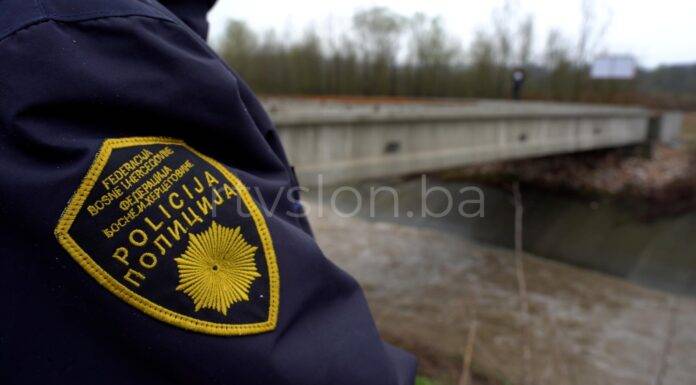 Nastavlja se potraga za nestalima u rijeci Jali Policija, potraga, dječak